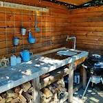 Near With Wilderness Bath Tatil Evi