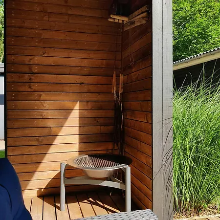 Near With Wilderness Bath *