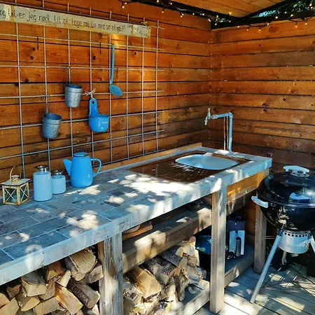 Near With Wilderness Bath Sindrup