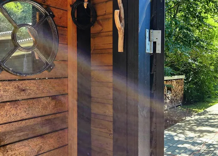 Near With Wilderness Bath بيت للعطل *